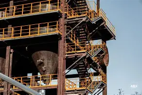 开云下载-欧联今晨走向成谜，北京首钢内部沟通，压力陡增，赛程密集仍需轮换(欧联杯赛程表)